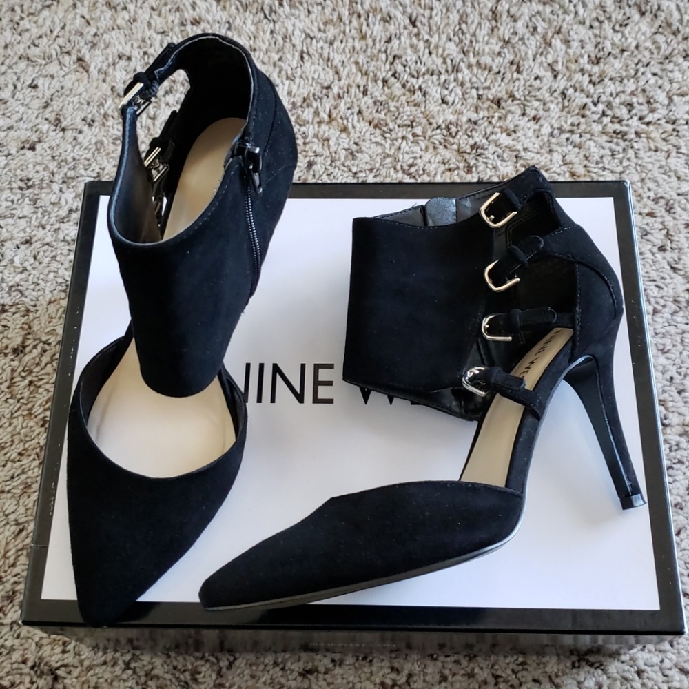 Nine West Black Suede heels Size 6.5